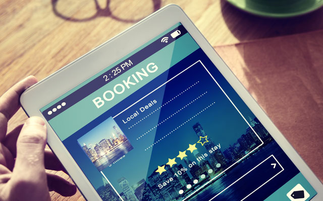 INDIA_Travel-booking-ipad
