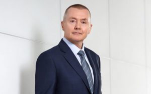 Willie Walsh takes helm at IATA
