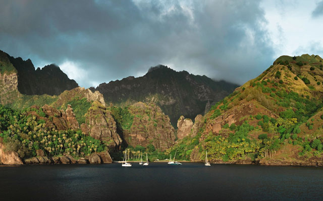 Silversea unveils pre-sale offers for French Polynesia sailings in 2026