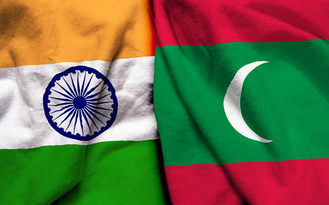 India-Maldives flags 640