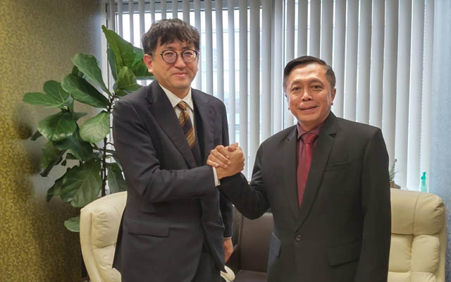 Select Hotel Group Hiroshi Nakamura and Andhy Irawan 640