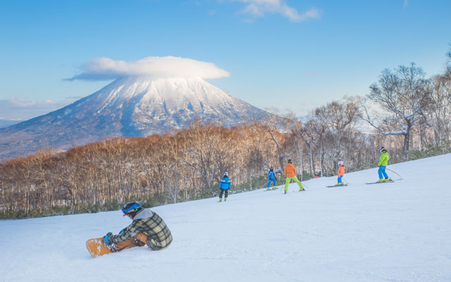 Hokkaido ski season Yotei in bg 640