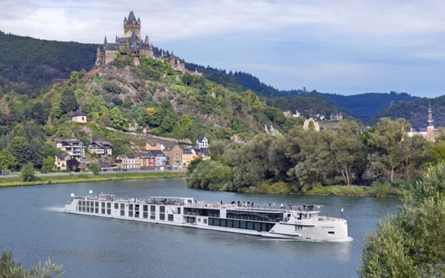 US asset manager Apollo to acquire The Travel Corporation