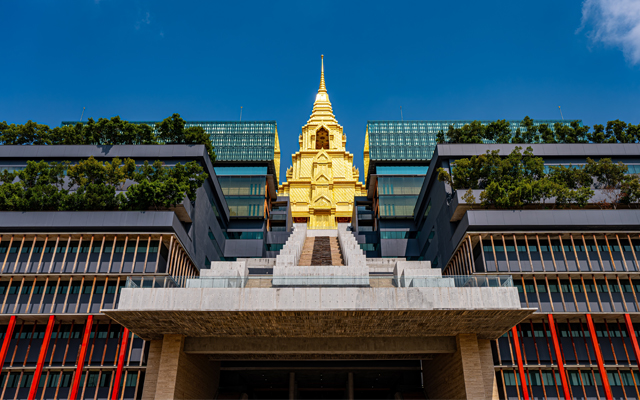 Thai PM removed from position in court ruling