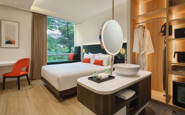 Park Regis by Prince 640