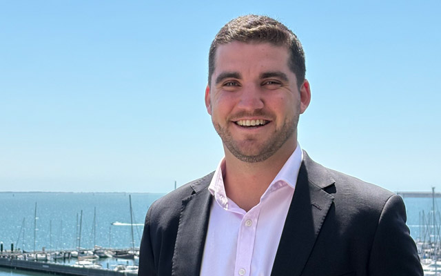 Scott_Bear_GM_Novotel Geelong 640