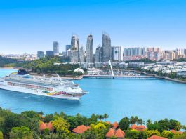 Norwegian Spirit arrives in Singapore