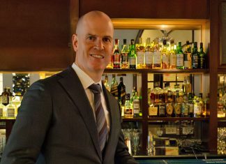 Raffles and Fairmont Makati appoints new hotel manager