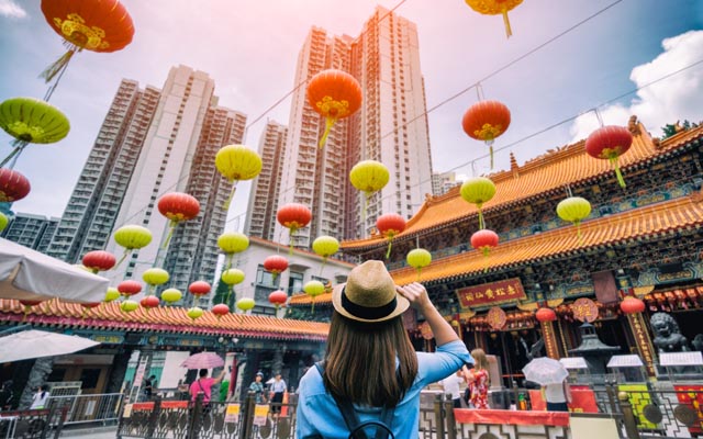 tourist visiting local neighbourhood 640